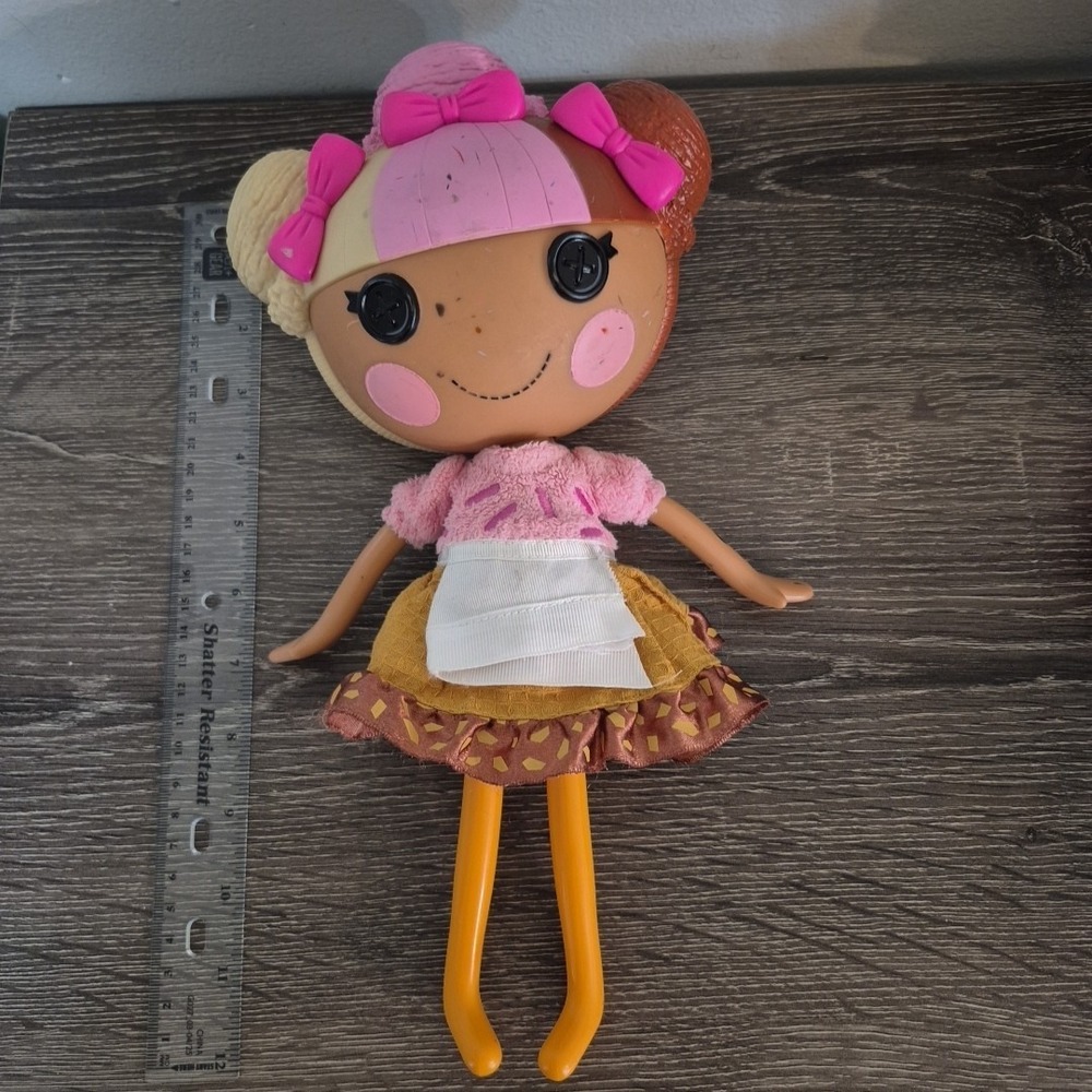 2012 Lalaloopsy Scoops Waffle Cone Full Size Doll MGA No Shoes As Is